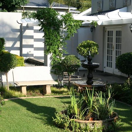 Touch Of Class Guest House Pretoria-Noord Exterior foto